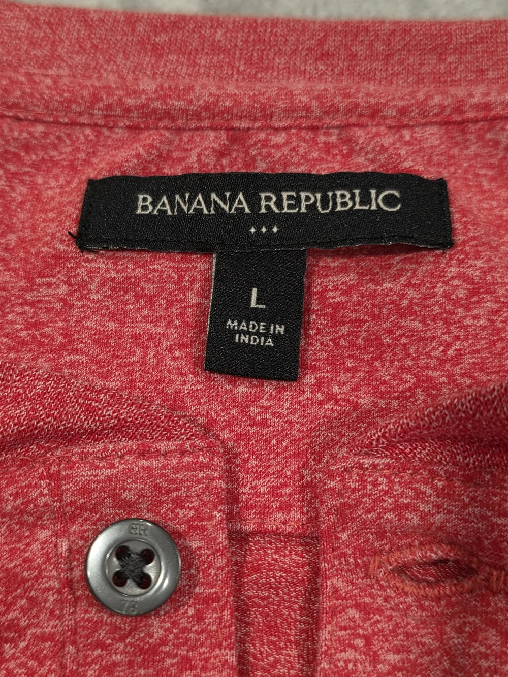 L) Men's Banana Republic Long Sleeve Henley Vibrant Speckled Red Tee Sweater